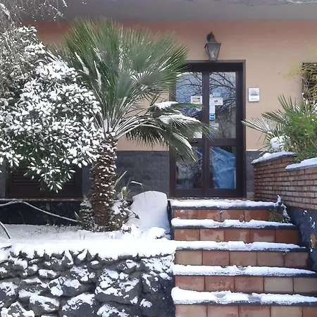 Bed & Breakfast Sotto Il Vulcano Nicolosi