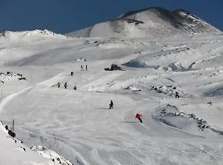 Sotto Il Vulcano 3*