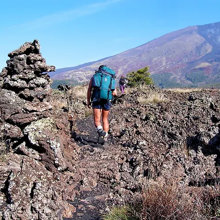 Sotto Il Vulcano نيكولوسي