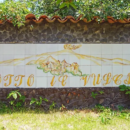 Sotto Il Vulcano فندق مبيت وإفطار نيكولوسي