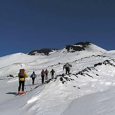 Alojamento de Acomodação e Pequeno-almoço Sotto Il Vulcano Nicolosi