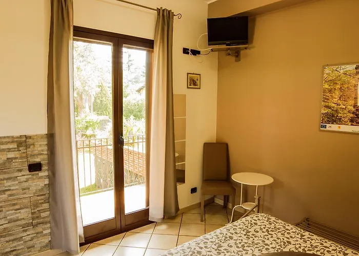 火山腹地住宿加早餐酒店 尼科洛西
